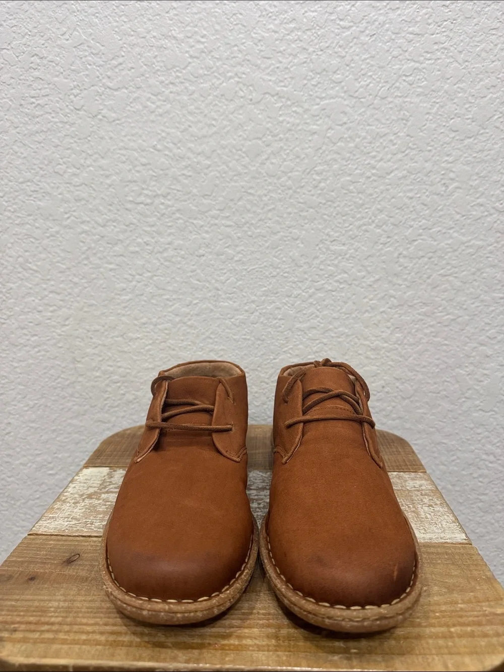 Born Nula ll Suede Lace Up Chukka Bootie Size 6 NEW Tan Maple Leaf